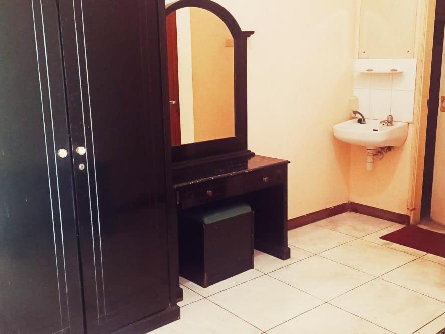 Hotel Wijaya Purwokerto Eksteriør billede