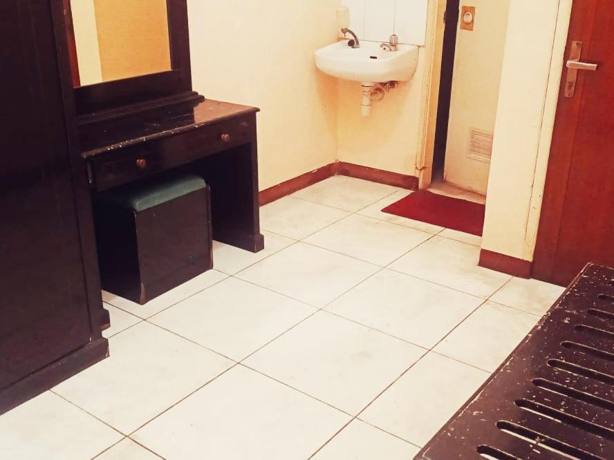Hotel Wijaya Purwokerto Eksteriør billede