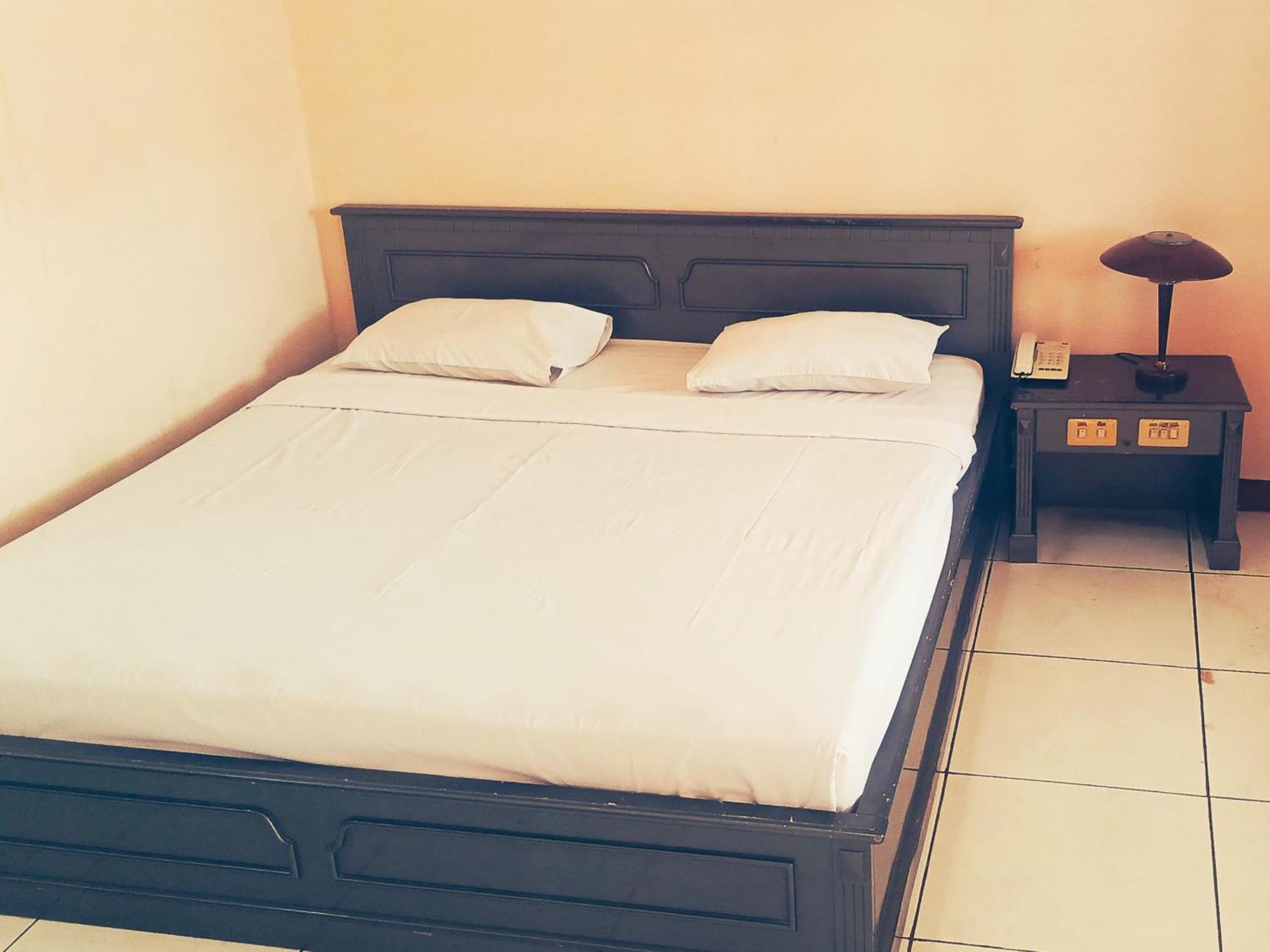 Hotel Wijaya Purwokerto Eksteriør billede
