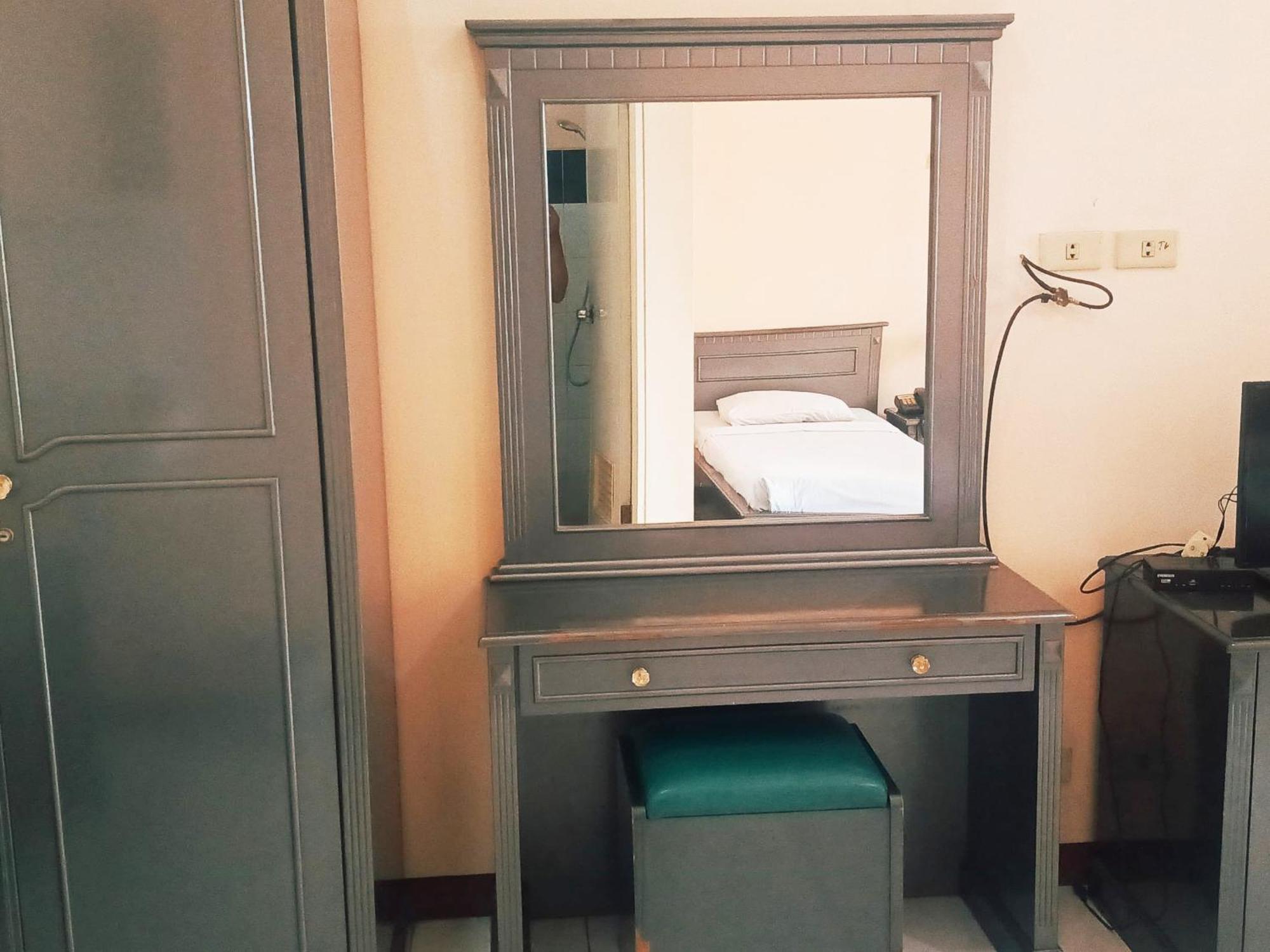 Hotel Wijaya Purwokerto Eksteriør billede
