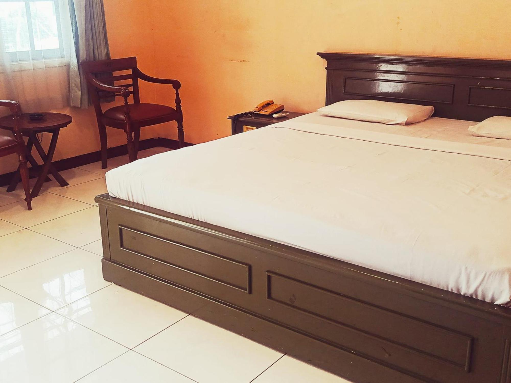 Hotel Wijaya Purwokerto Eksteriør billede