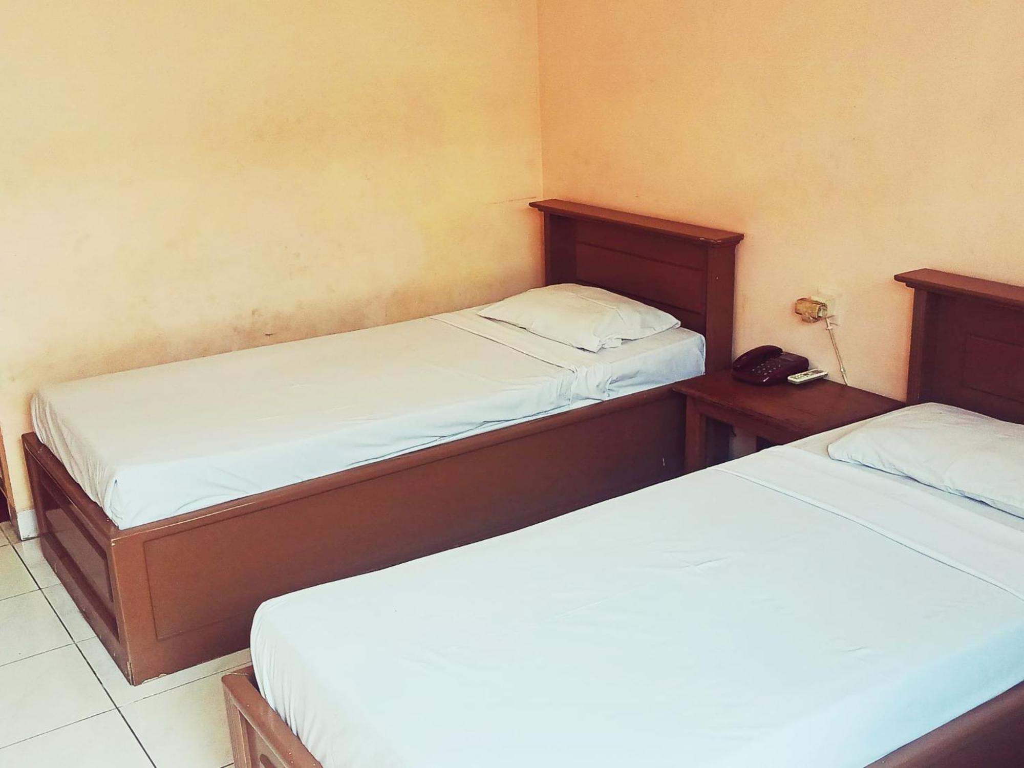 Hotel Wijaya Purwokerto Eksteriør billede