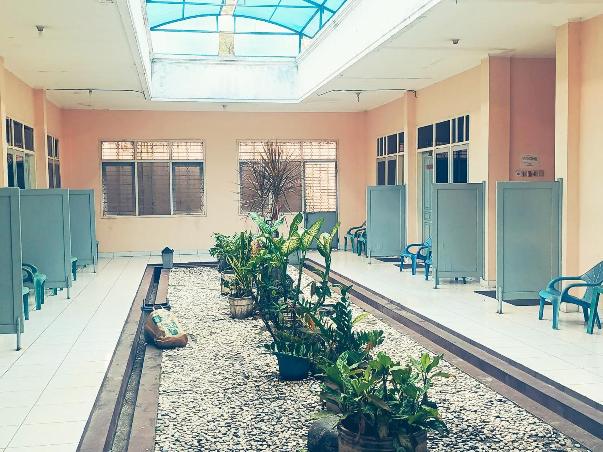 Hotel Wijaya Purwokerto Eksteriør billede